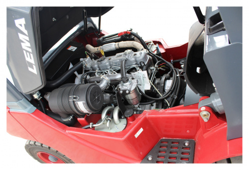 Дизельный погрузчик LEMA FD 15 DX 30